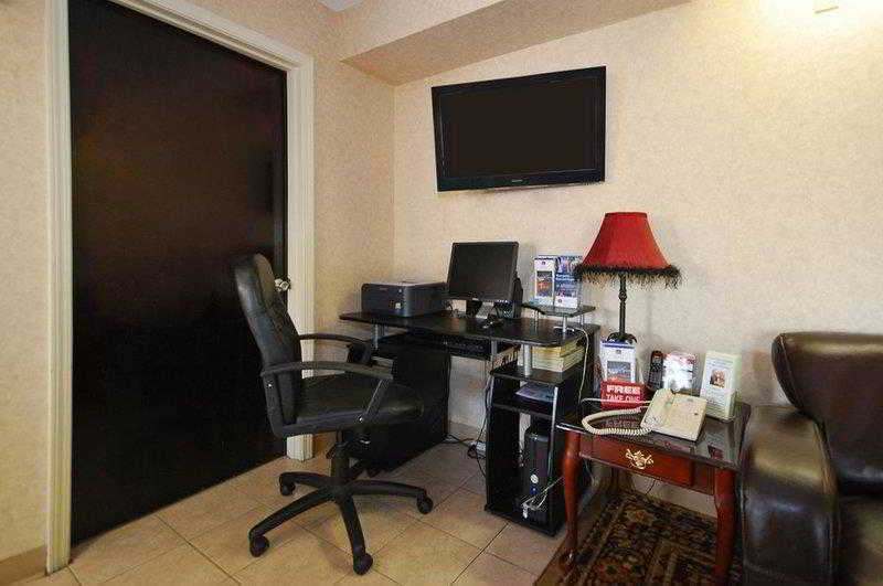 Days Inn & Suites By Wyndham Warner Robins Near Robins Afb Exteriör bild