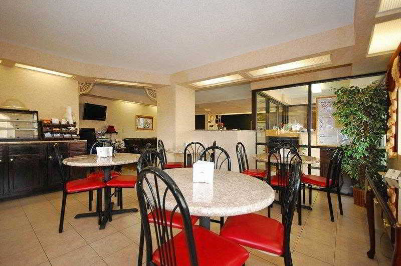 Days Inn & Suites By Wyndham Warner Robins Near Robins Afb Exteriör bild