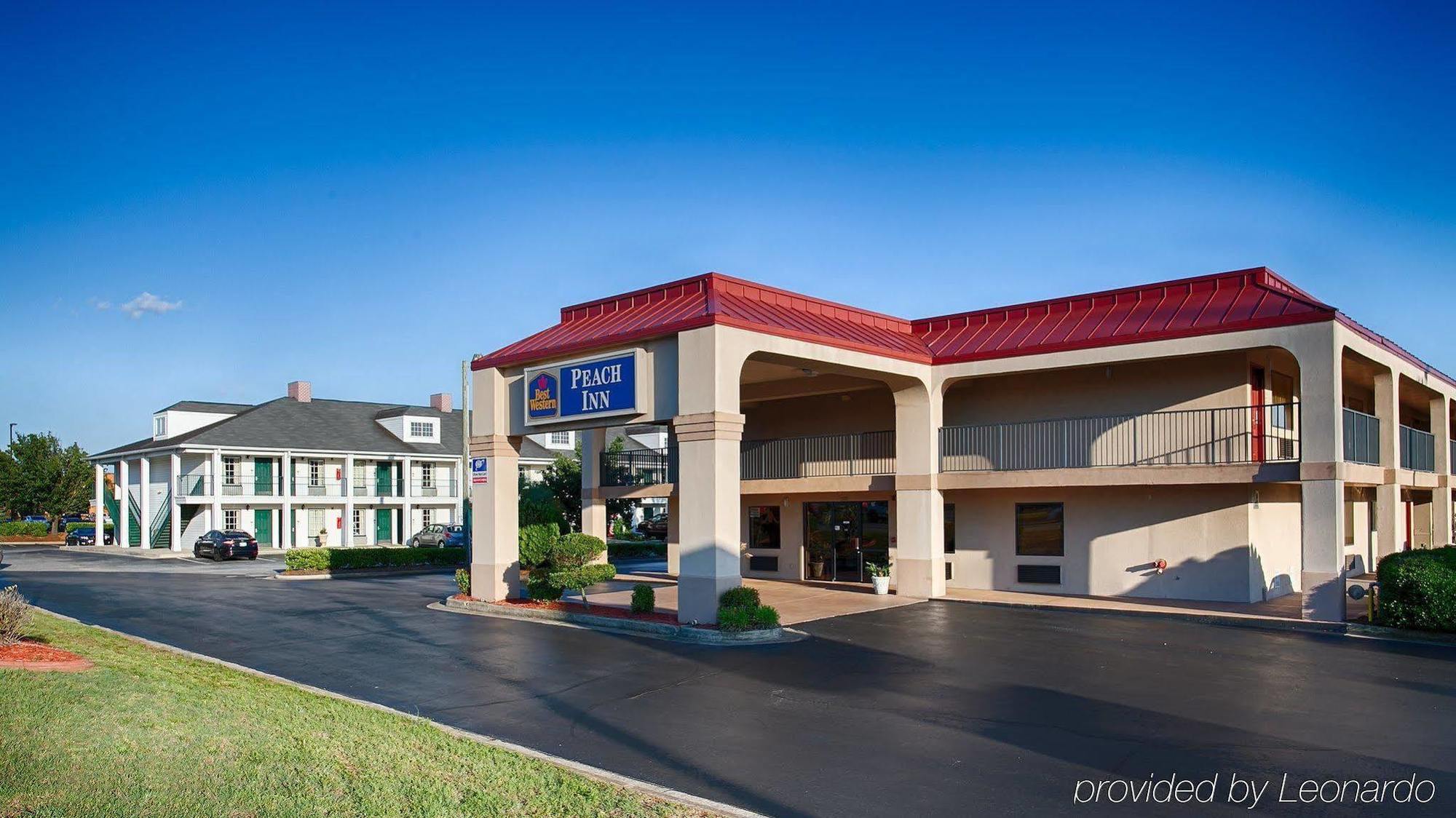 Days Inn & Suites By Wyndham Warner Robins Near Robins Afb Exteriör bild